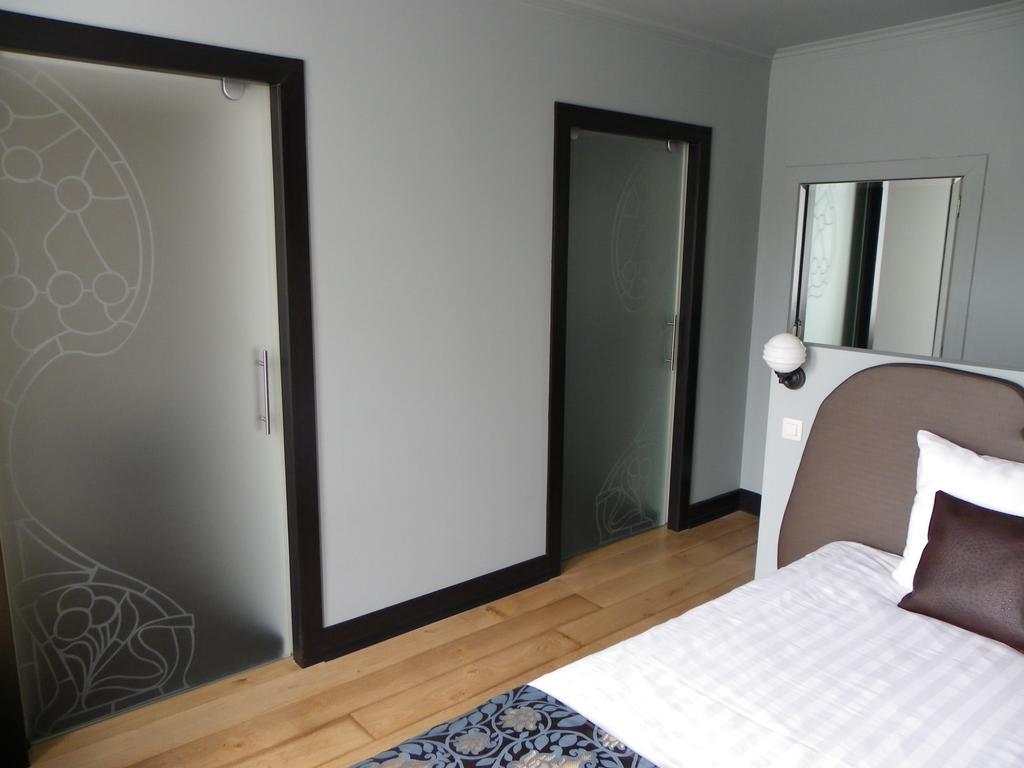 Hotel B - Boskapelhoeve Buggenhout Стая снимка